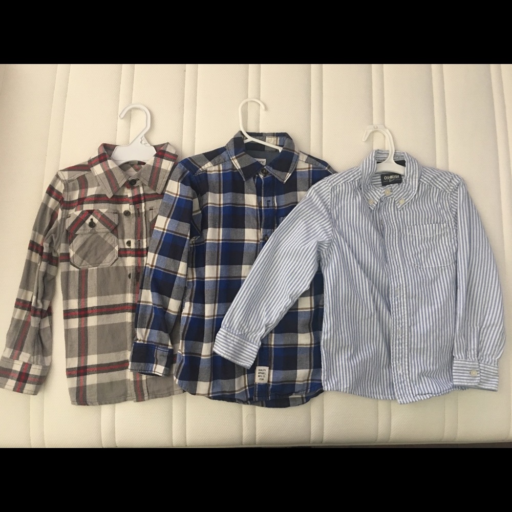Boys size 5T Flannel shirts great condition